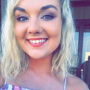 Meet your Posher, Ariel